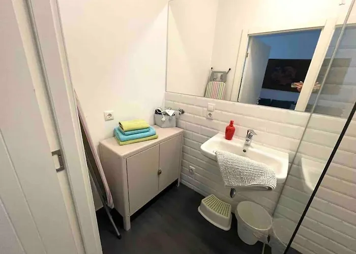 Cozy Flat - Near Schoenbrunn *