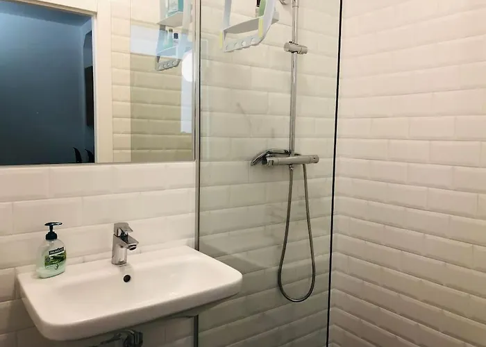 Cozy Flat - Near Schoenbrunn דירה
